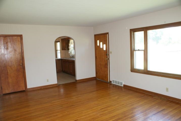 3032 Allens Ln, Evansville, IN 47720 photo 2