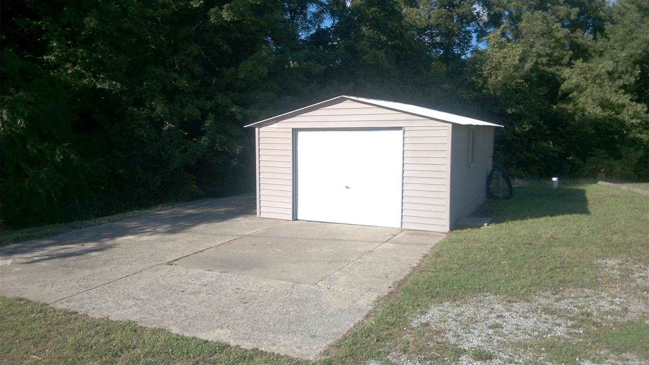 8650 E 560 S, Wolcottville, IN 46795 photo 4