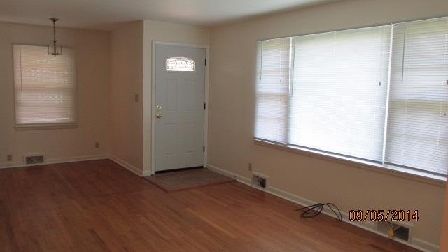 1321 Elk St, Mount Vernon, IN 47620 photo 2