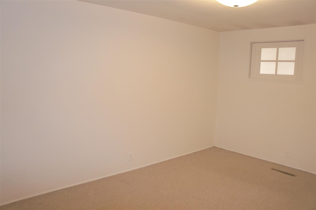 1638 Greenwood Dr, South Bend, IN 46614 photo 15