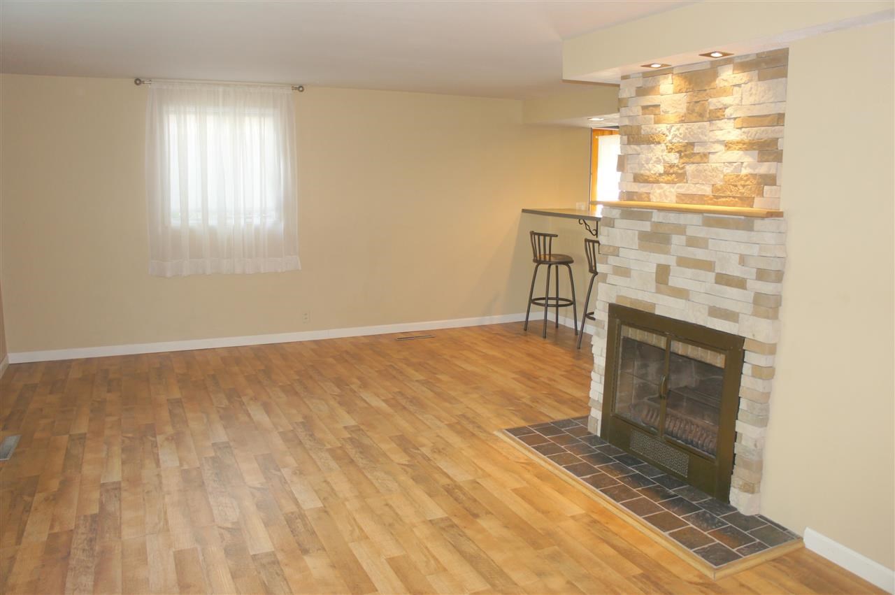 1638 Greenwood Dr, South Bend, IN 46614 photo 4