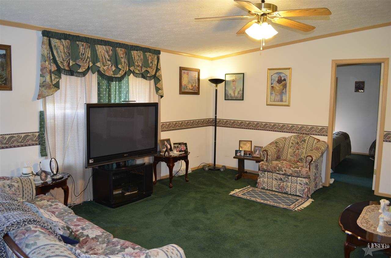 2580 W Wolf Lake Rd, Albion, IN 46701 photo 3