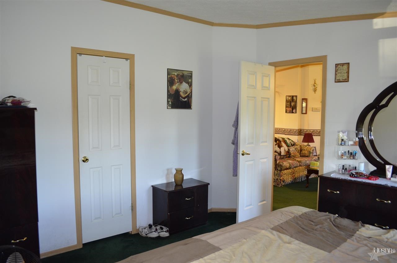 2580 W Wolf Lake Rd, Albion, IN 46701 photo 8