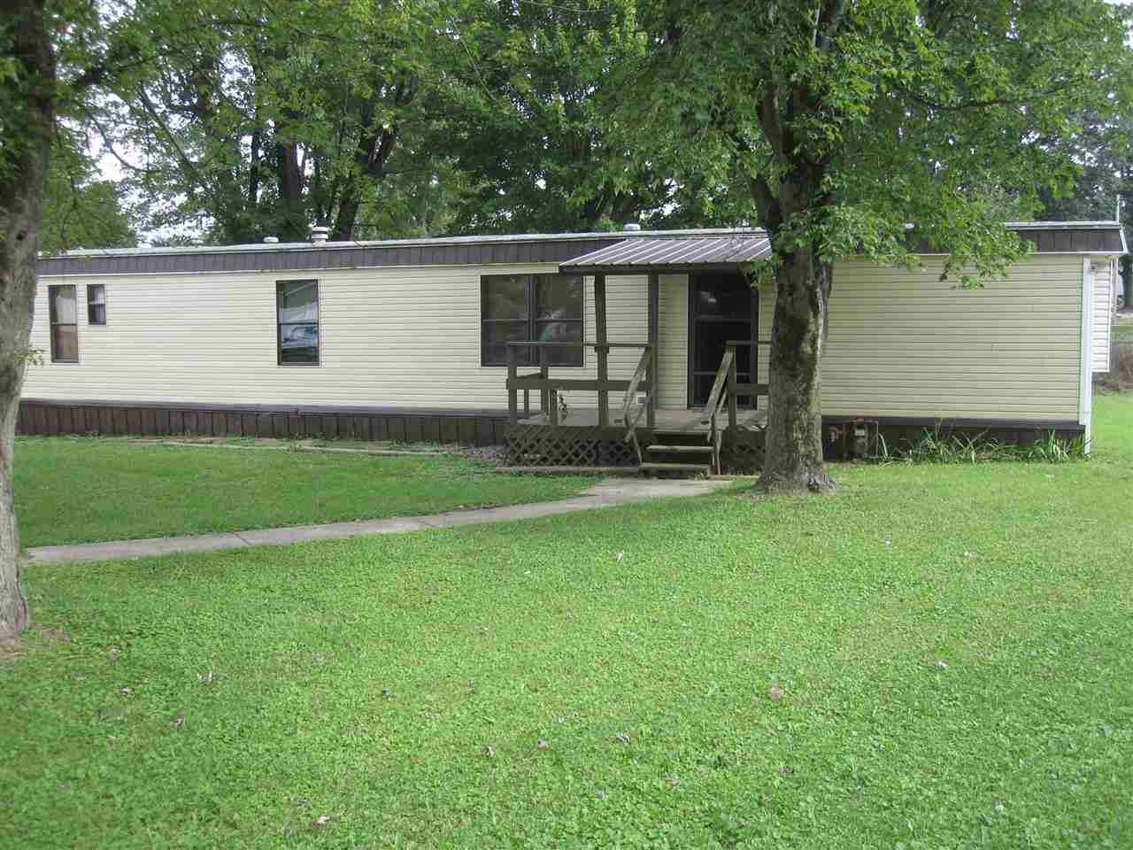 1698 S 1200 E, Oakland City, IN 47660 photo 1