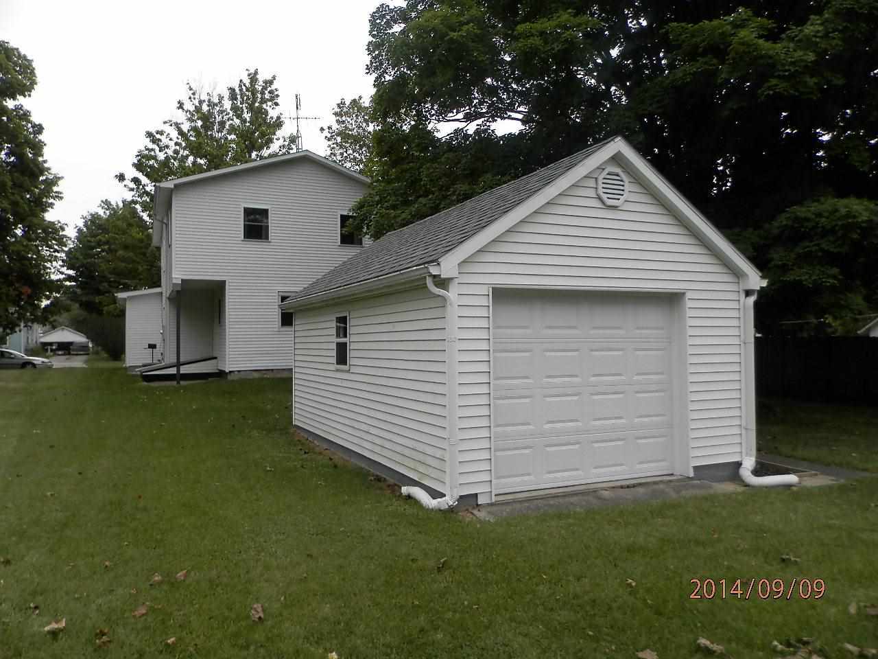304 S Broad, Fremont, IN 46737 photo 5