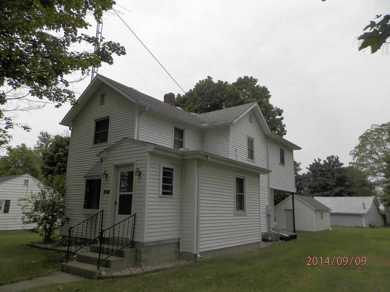 304 S Broad, Fremont, IN 46737 photo 2