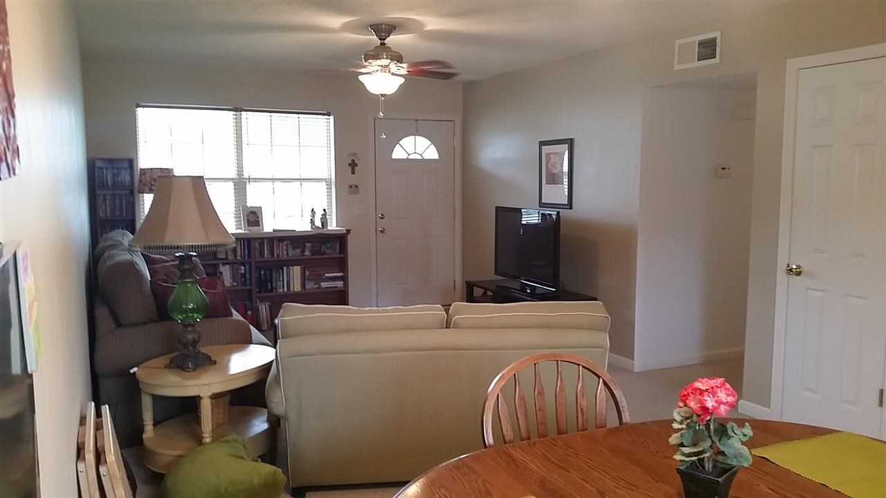 317 Carrie Cv, Chandler, IN 47610 photo 3