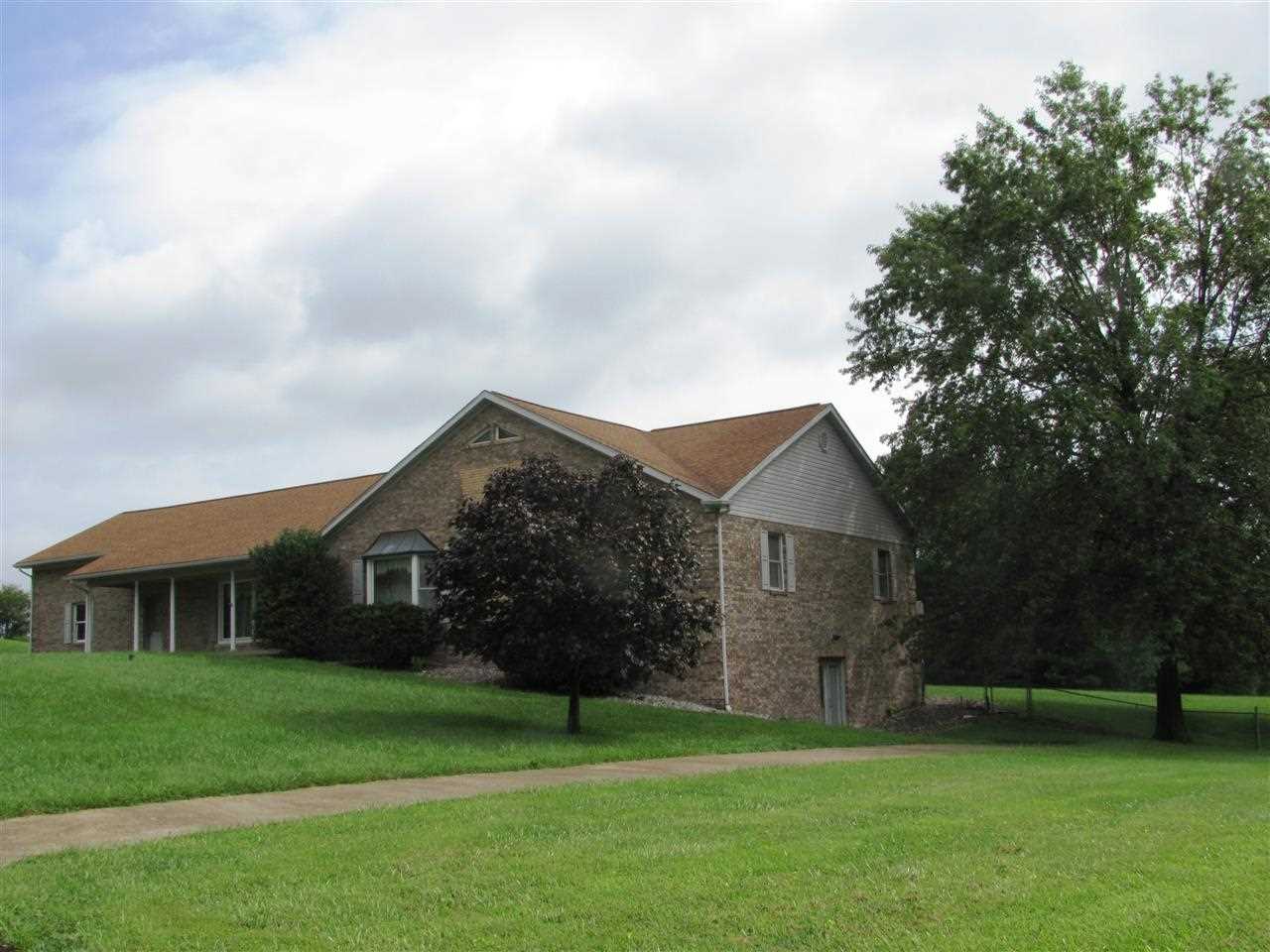 10525 Hickory Ln, Evansville, IN 47720 photo 9