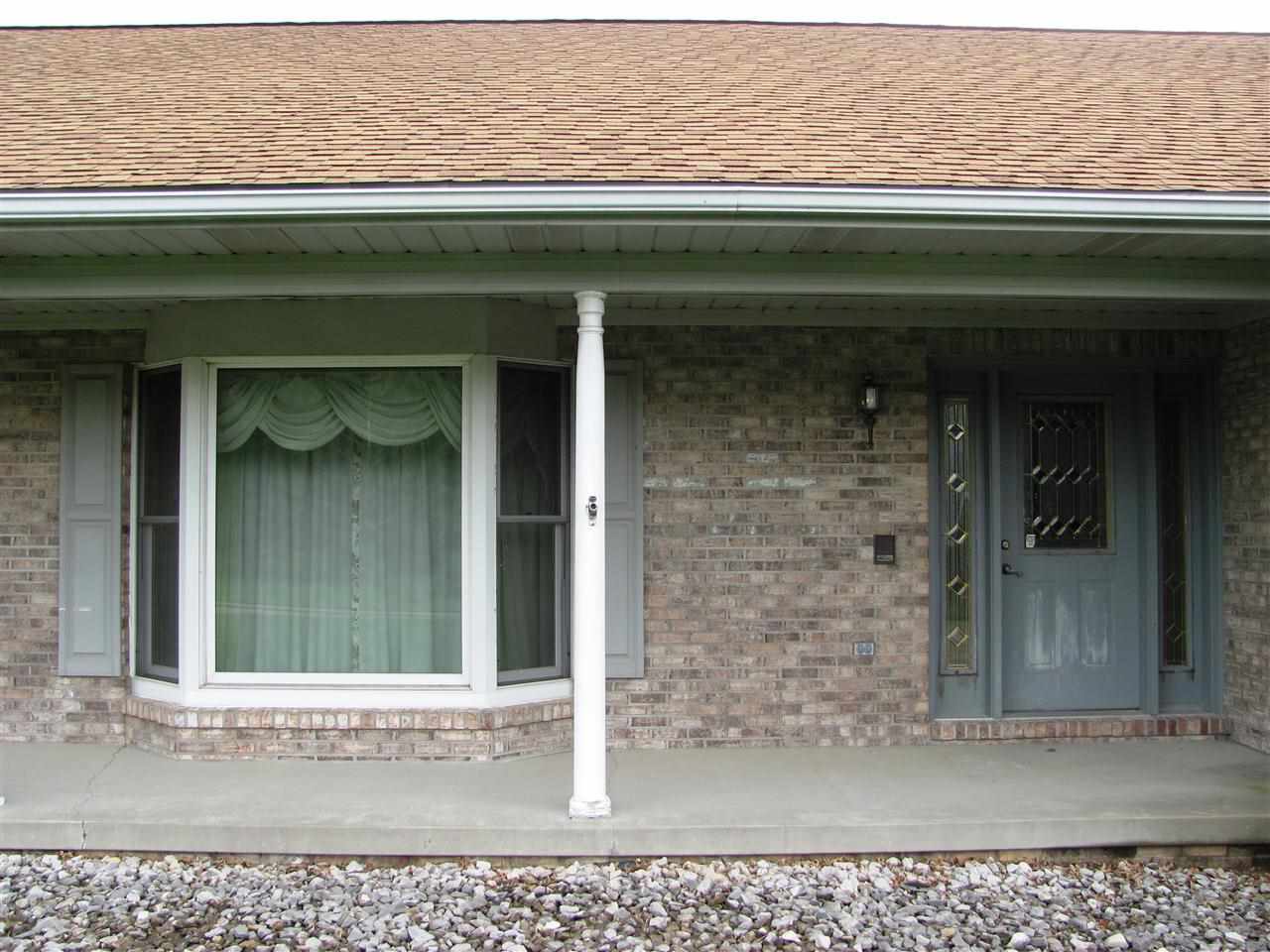 10525 Hickory Ln, Evansville, IN 47720 photo 2