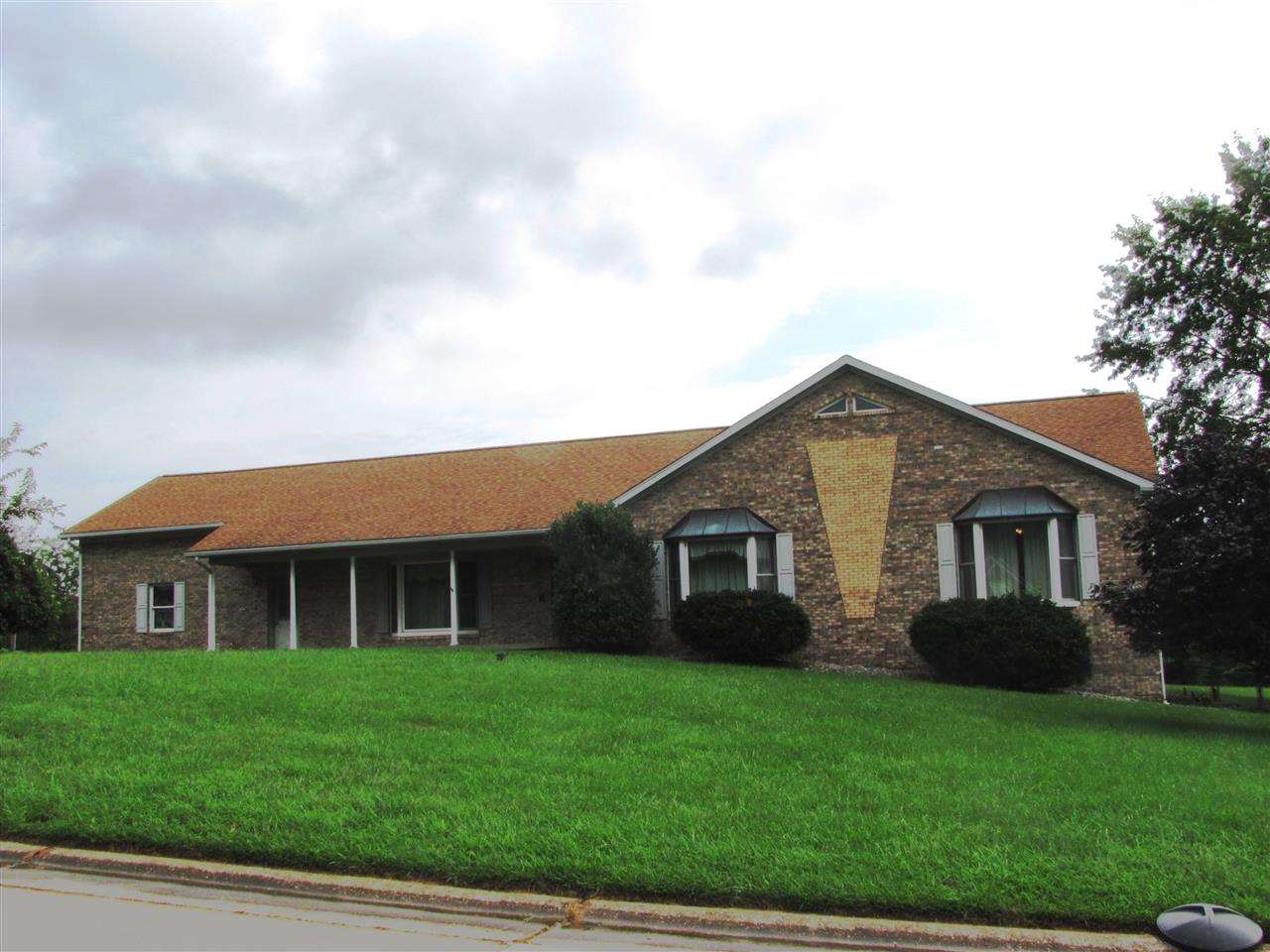 10525 Hickory Ln, Evansville, IN 47720 photo 1