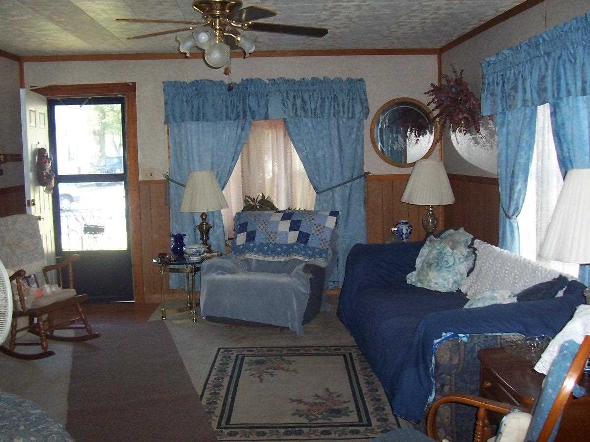 429 Walnut St, Monticello, IN 47960 photo 6