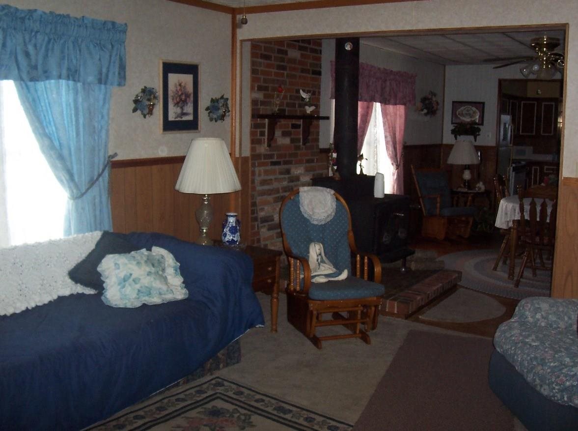 429 Walnut St, Monticello, IN 47960 photo 5
