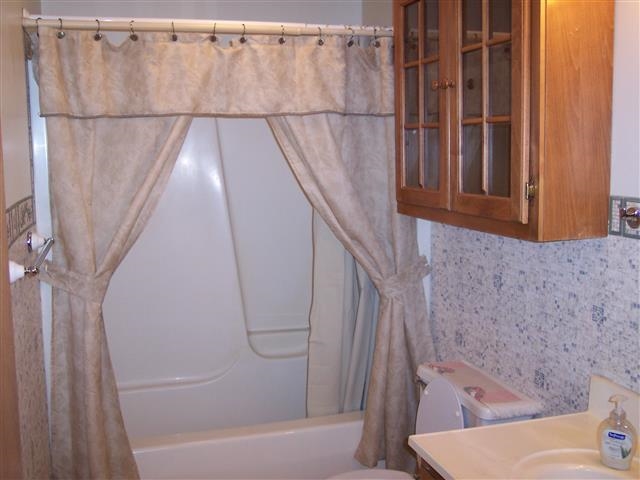 227 Eisenhower Pkwy, Warsaw, IN 46580 photo 17
