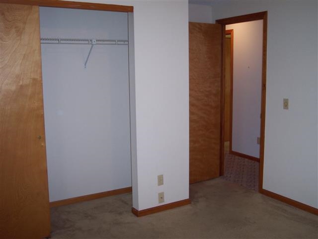 227 Eisenhower Pkwy, Warsaw, IN 46580 photo 15