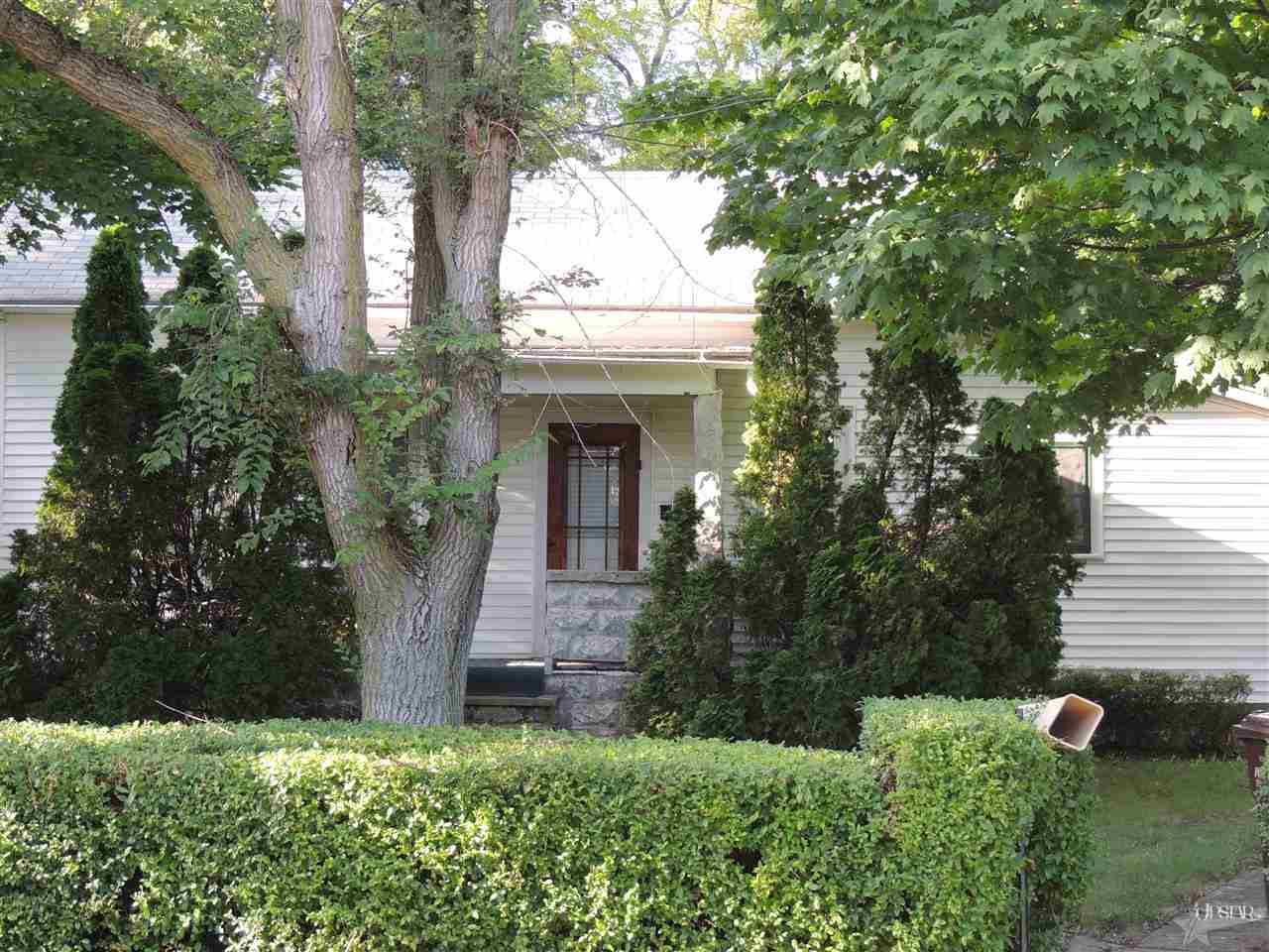 450 W Pleasant St, Churubusco, IN 46723 photo 3