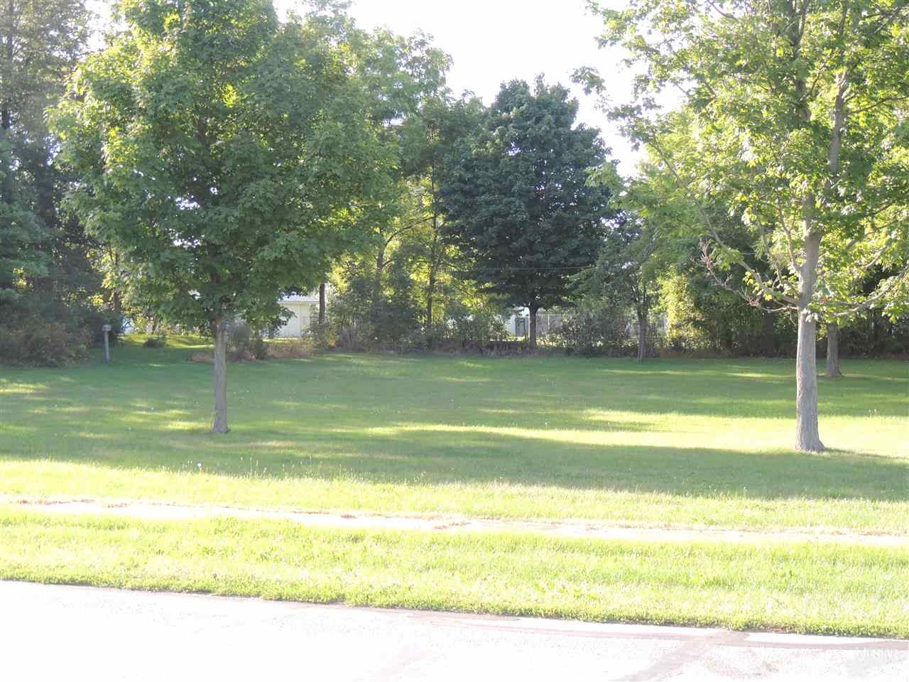 450 W Pleasant St, Churubusco, IN 46723 photo 8
