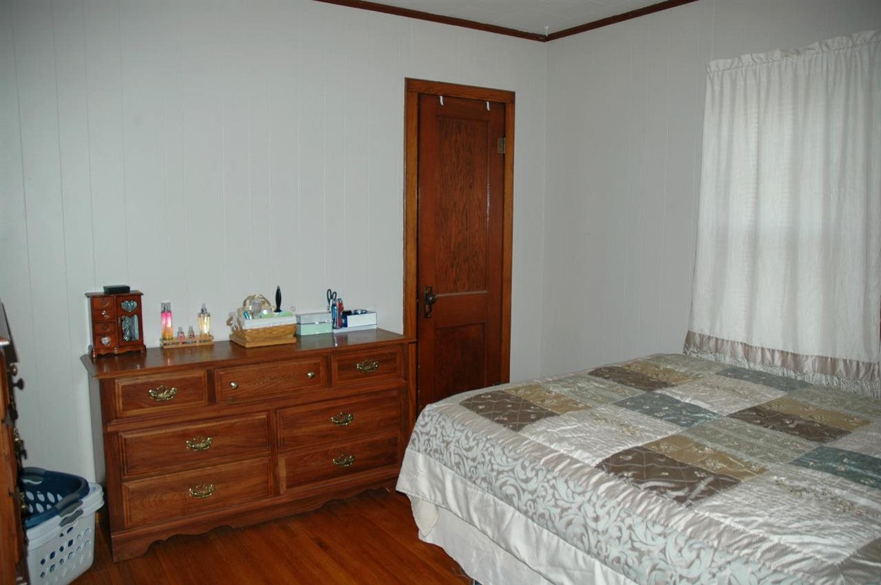 1008 N Main St, Winslow, IN 47598 photo 7
