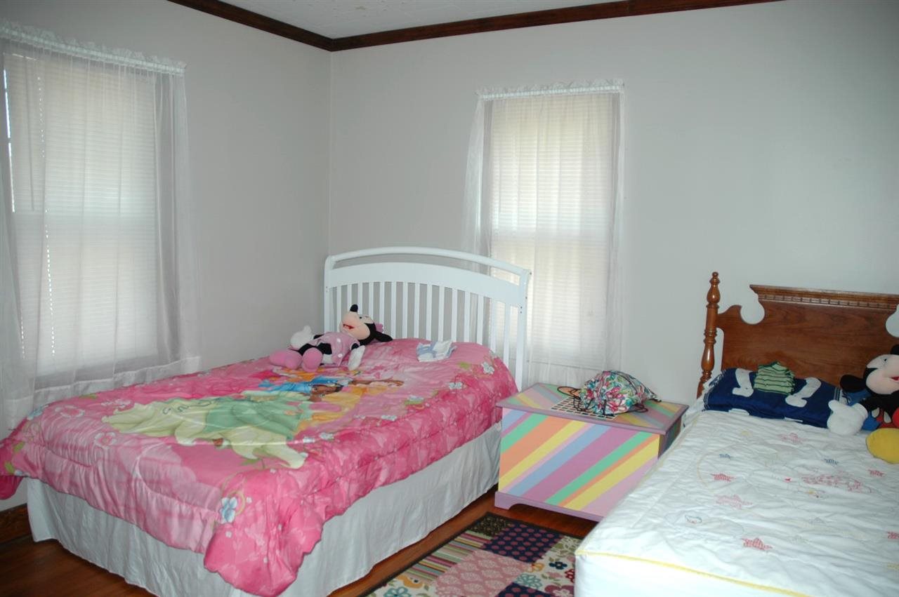 1008 N Main St, Winslow, IN 47598 photo 9