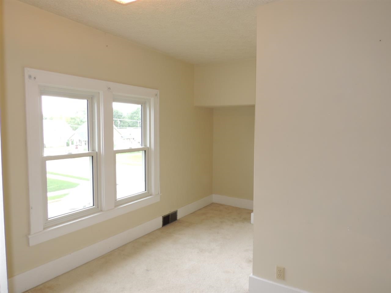 107 N Plank St, Rossville, IN 46065 photo 15