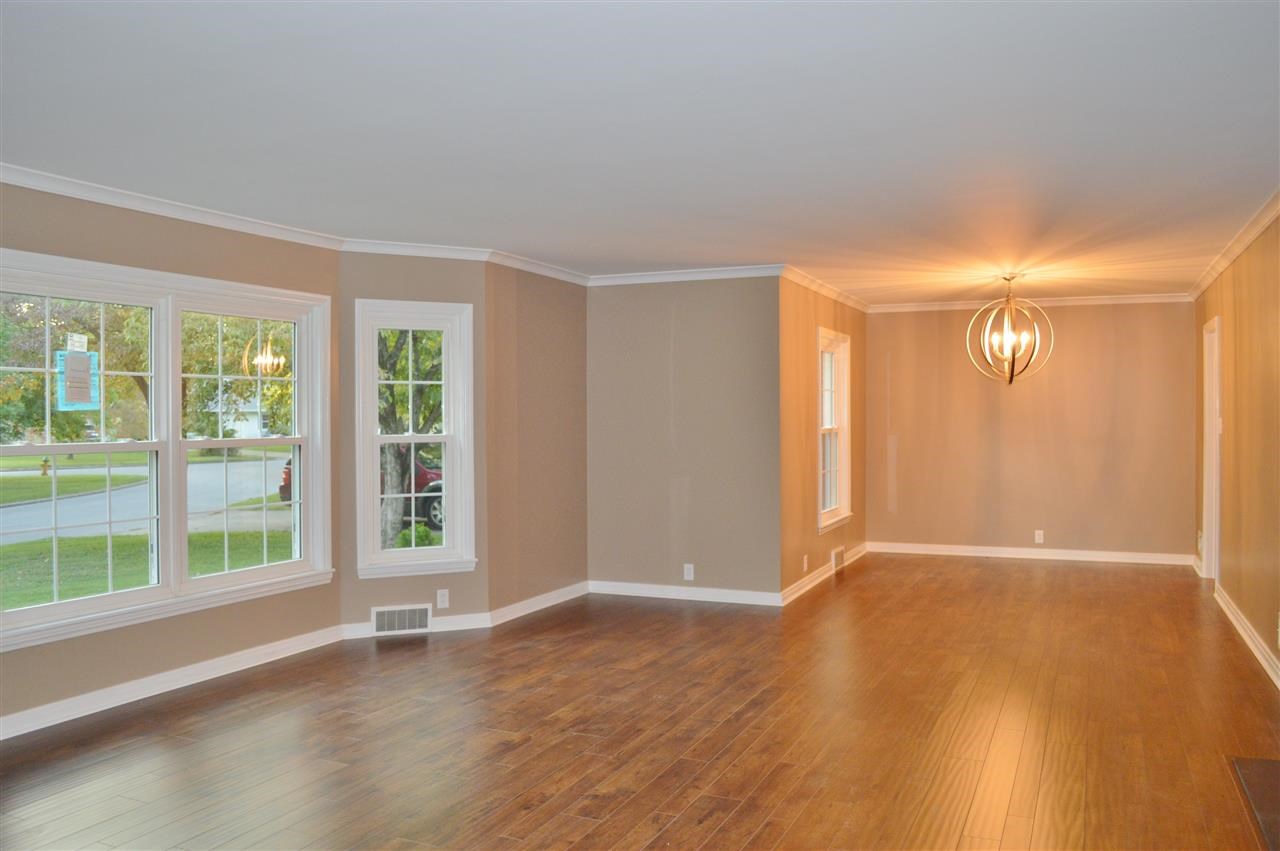 910 Blue Ridge Rd, Evansville, IN 47715 photo 5