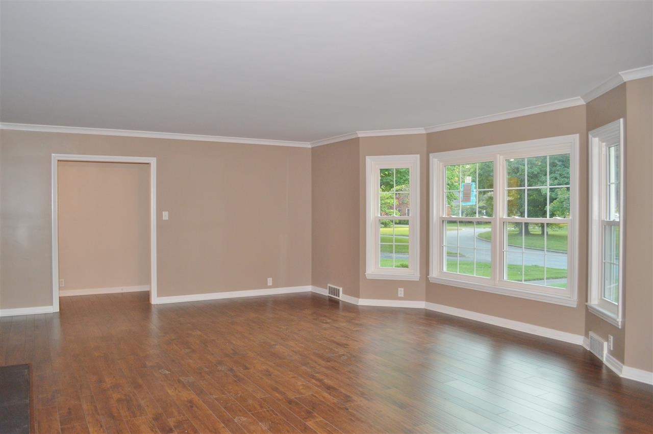 910 Blue Ridge Rd, Evansville, IN 47715 photo 3