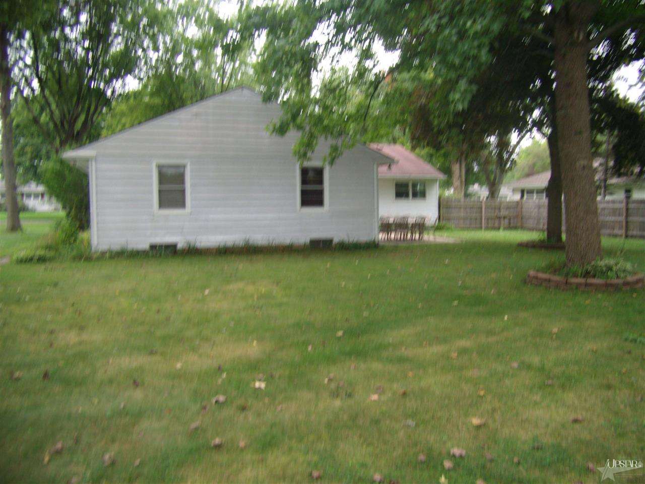 3924 Elmcrest Dr, Fort Wayne, IN 46809 photo 3