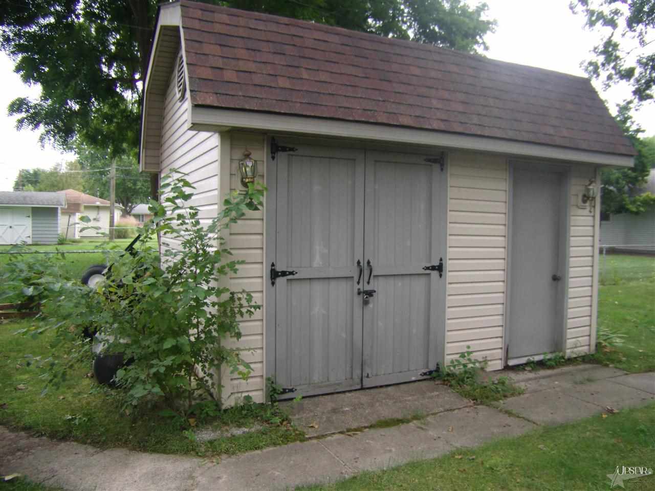 3924 Elmcrest Dr, Fort Wayne, IN 46809 photo 4