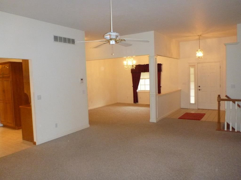 112 Krider Dr, Middlebury, IN 46540 photo 5
