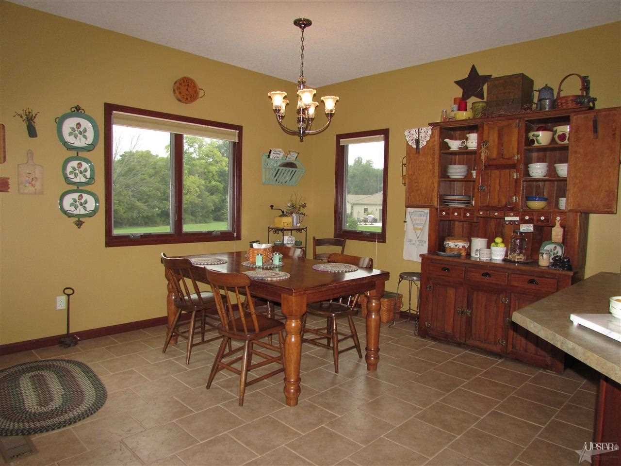 140 N Westchester Dr, Columbia City, IN 46725 photo 10