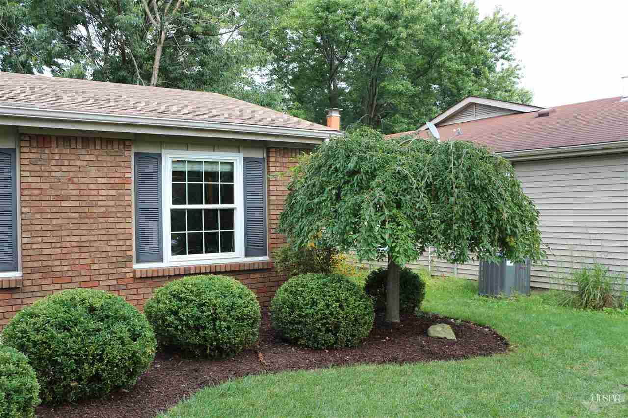 7121 Elmbrook Dr, Fort Wayne, IN 46835 photo 3