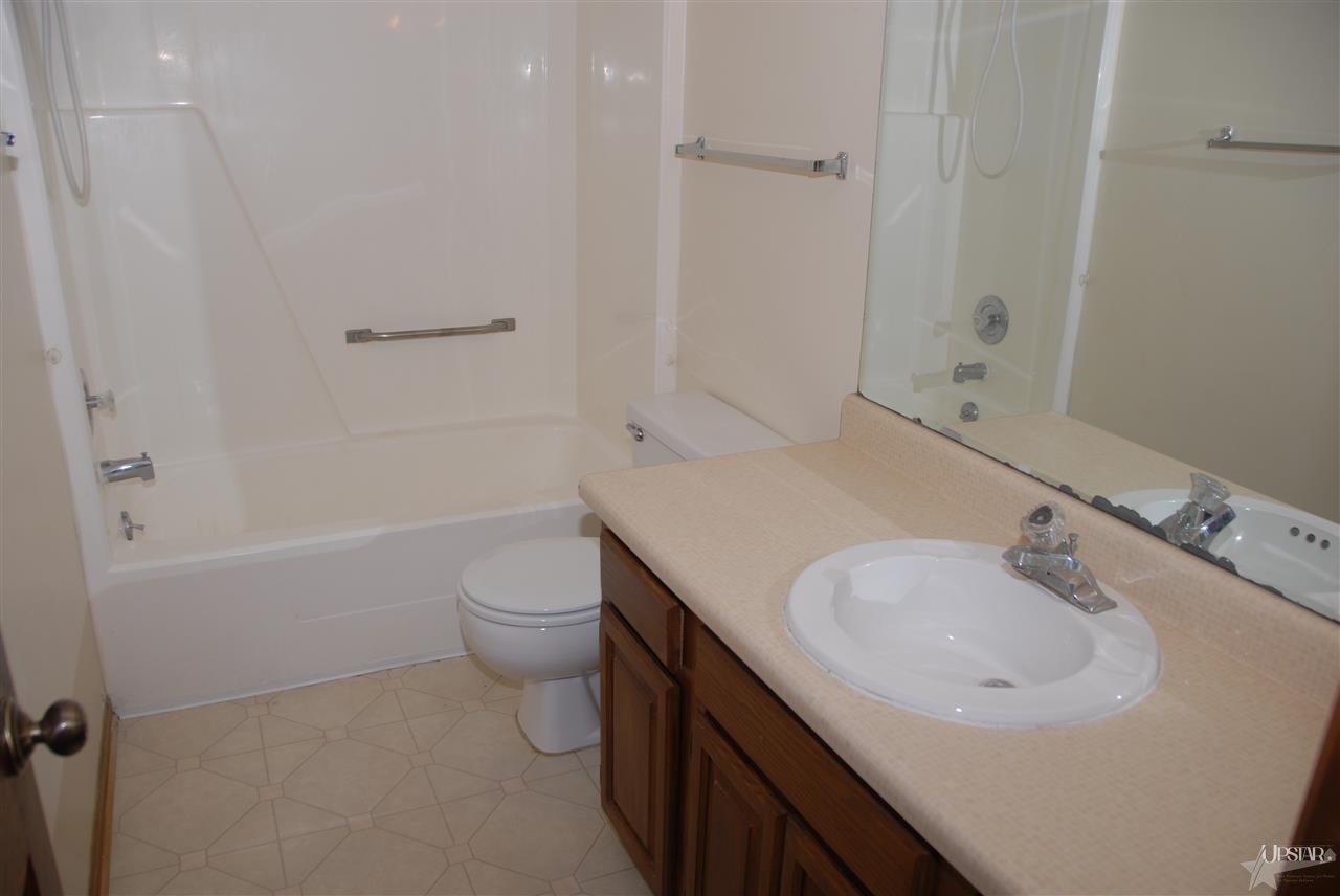 4303 Locust Spring Pl, Fort Wayne, IN 46804 photo 13