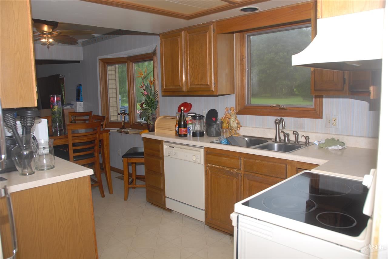 4303 Locust Spring Pl, Fort Wayne, IN 46804 photo 9