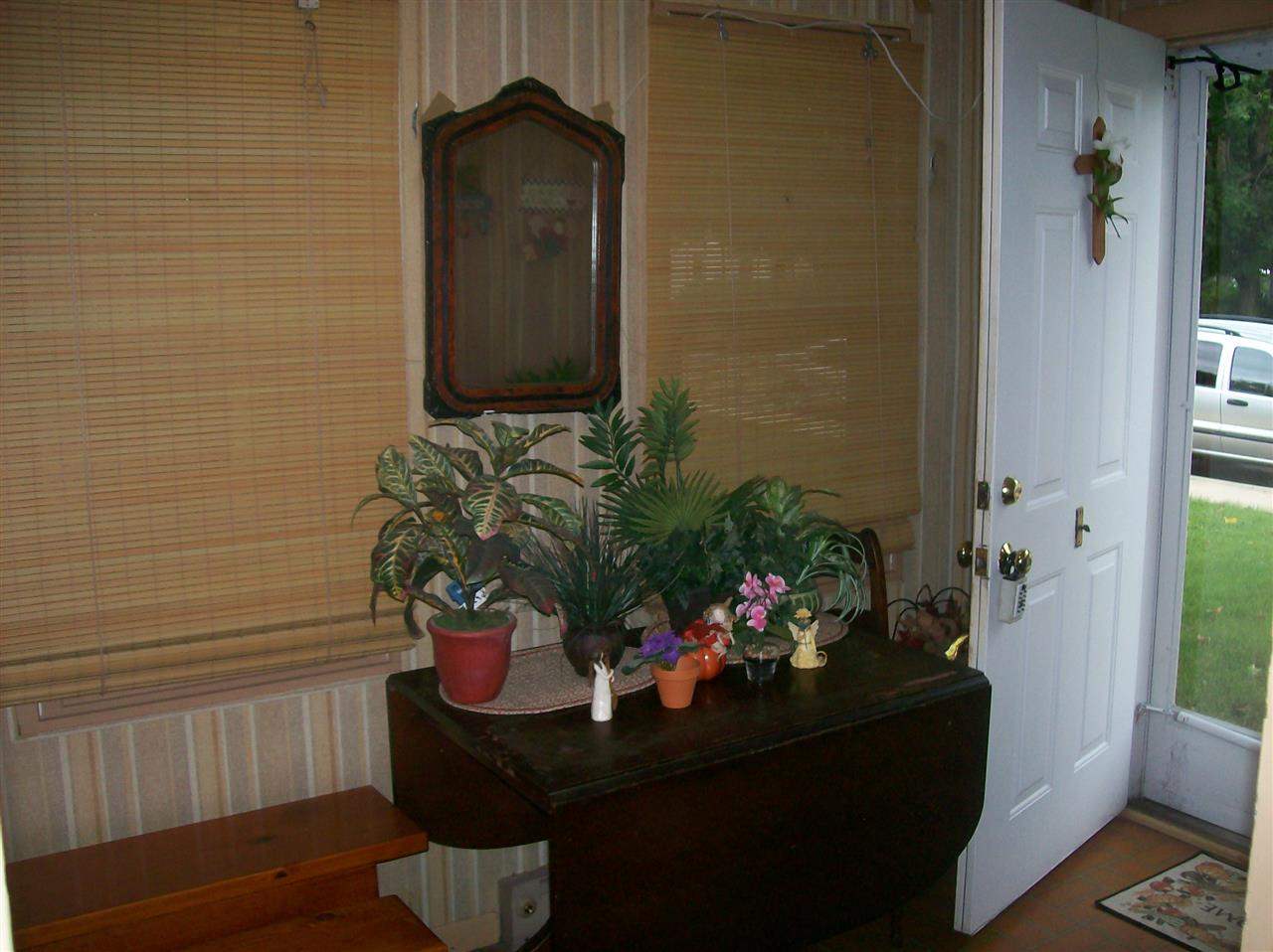 814 E Monroe St, Delphi, IN 46923 photo 7