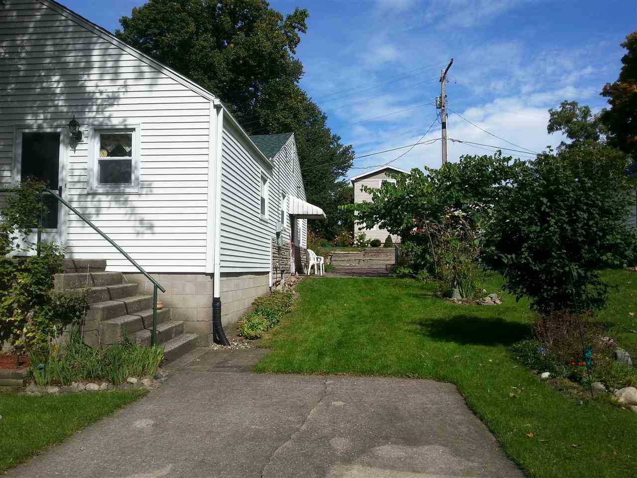 206 E Jackson St, Lakeville, IN 46536 photo 10