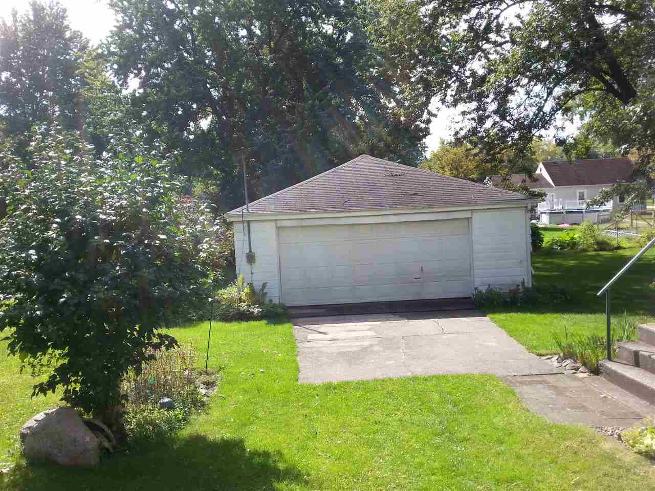 206 E Jackson St, Lakeville, IN 46536 photo 7