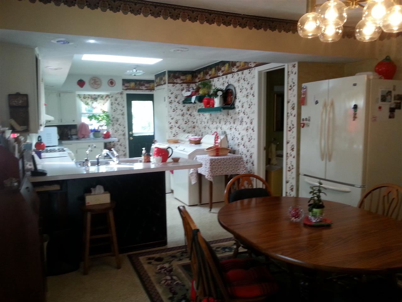 206 E Jackson St, Lakeville, IN 46536 photo 14