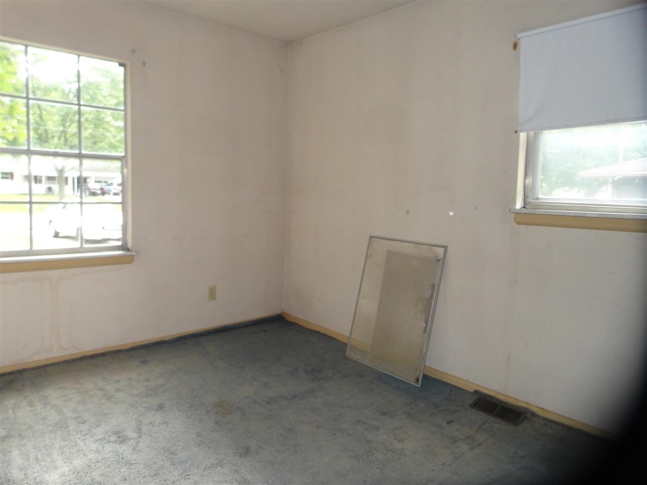 1101 Westwood Dr, Goshen, IN 46526 photo 6