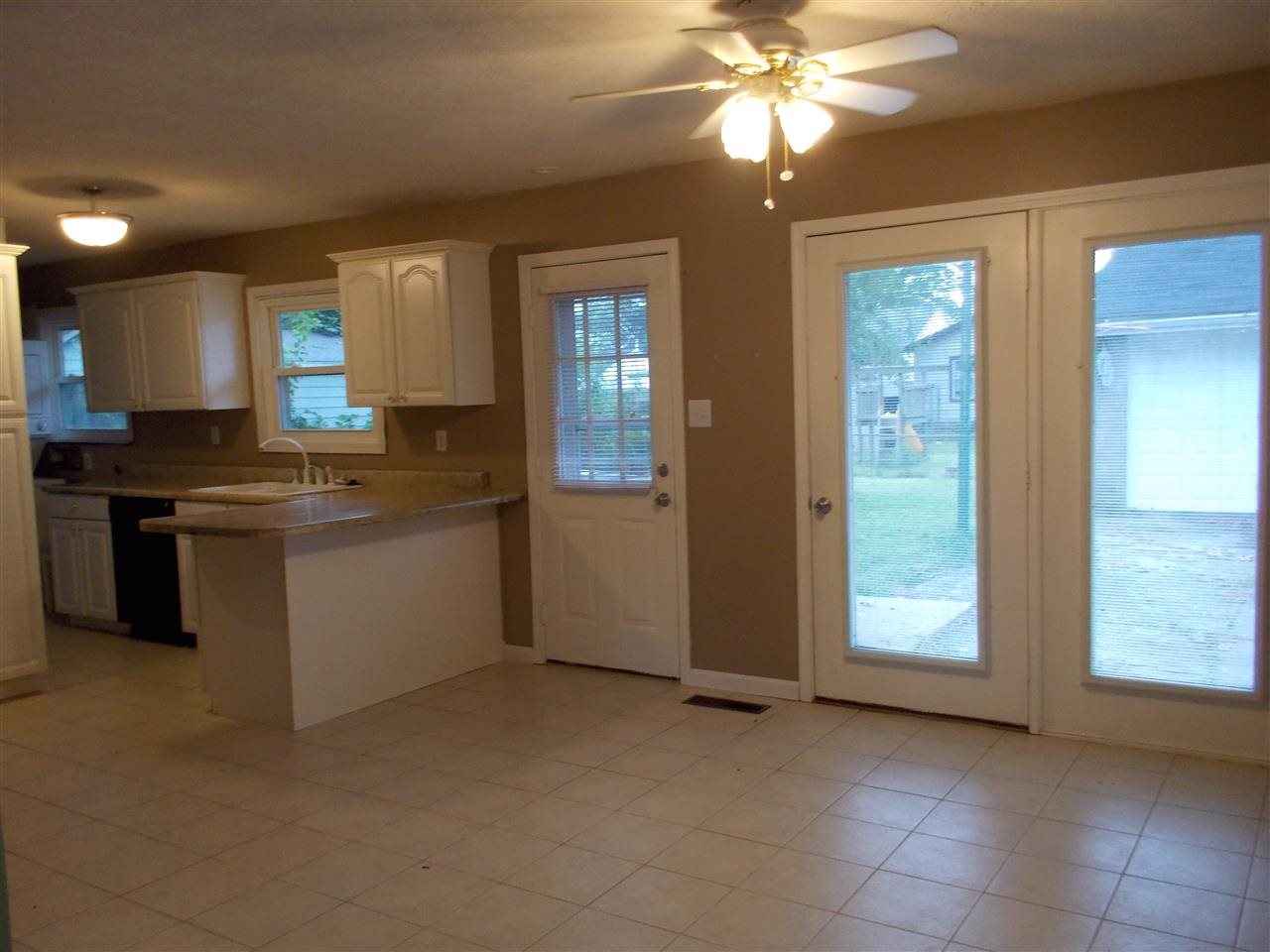 4118 Tremont Rd, Evansville, IN 47710 photo 6