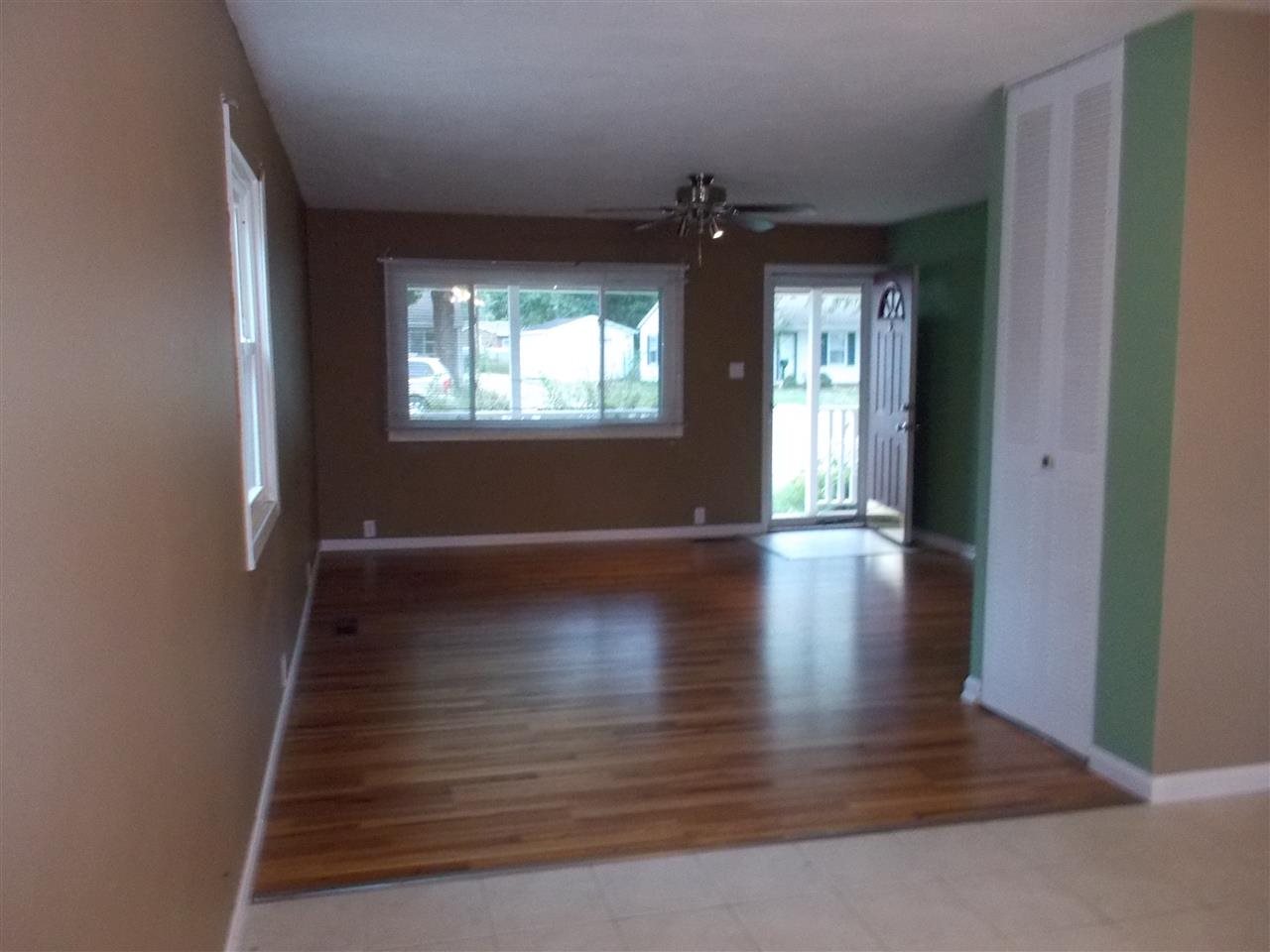4118 Tremont Rd, Evansville, IN 47710 photo 3