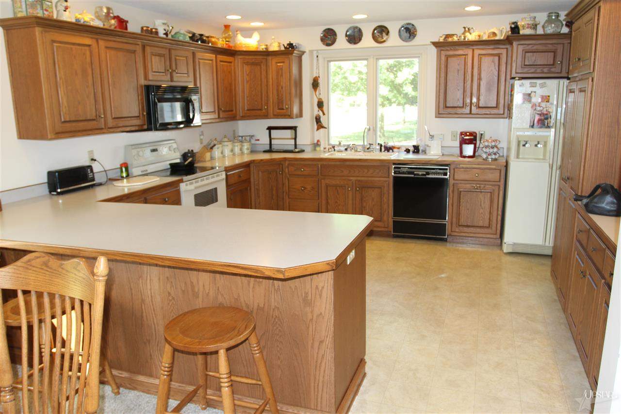 4585 S 050 E, Wolcottville, IN 46795 photo 12