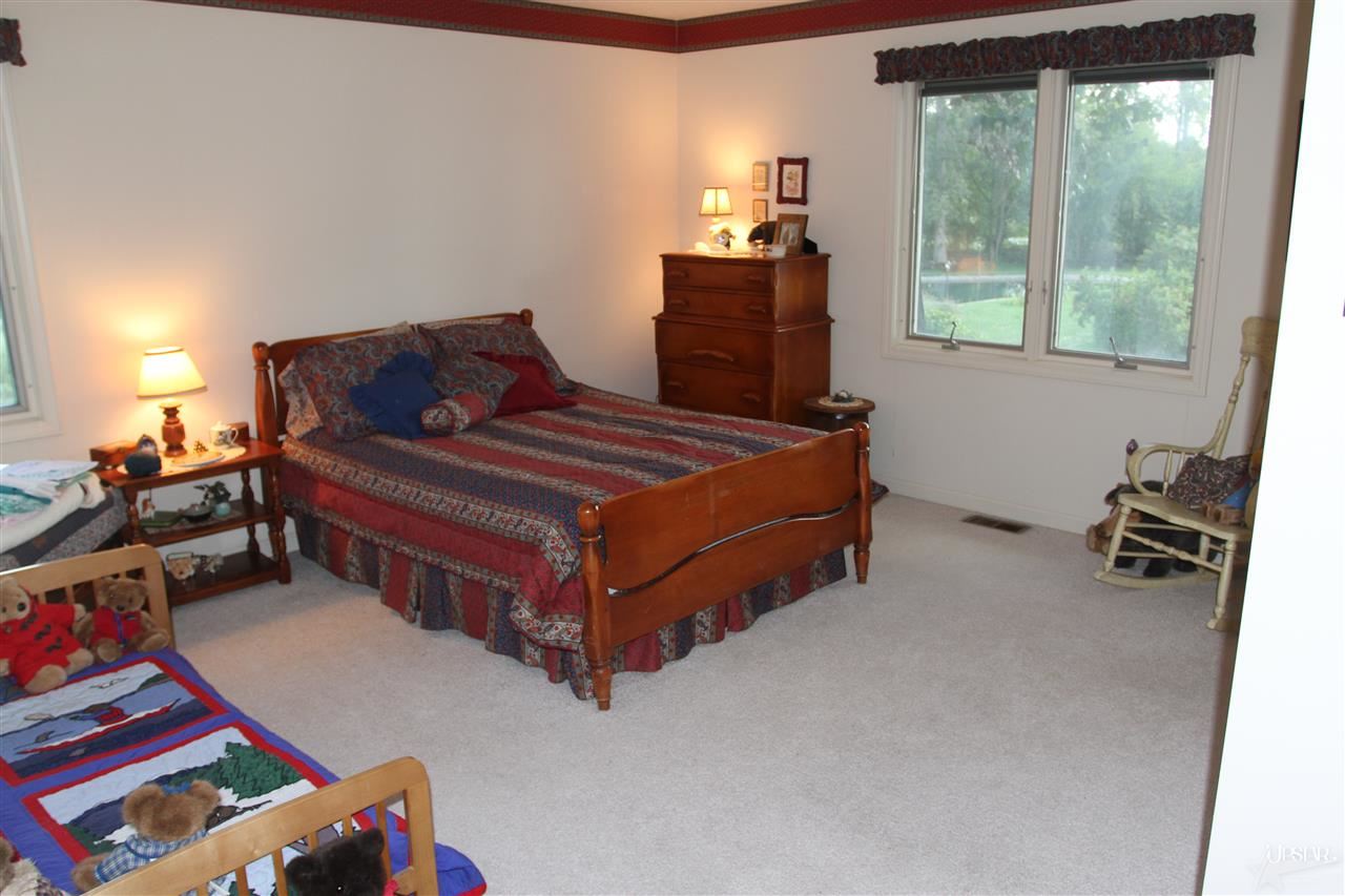 4585 S 050 E, Wolcottville, IN 46795 photo 21