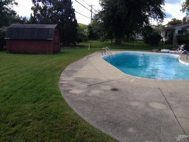 5616 Riviera Dr, Fort Wayne, IN 46825 photo 4
