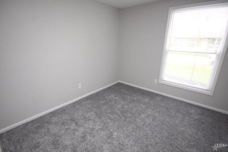 6710 Salge Dr, Fort Wayne, IN 46835 photo 9