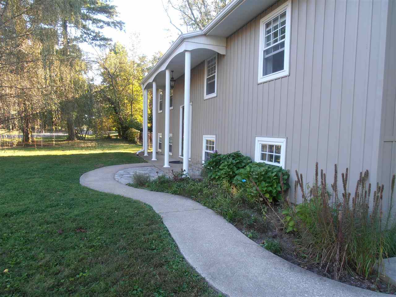 3654 E Morningside Dr, Bloomington, IN 47408 photo 2