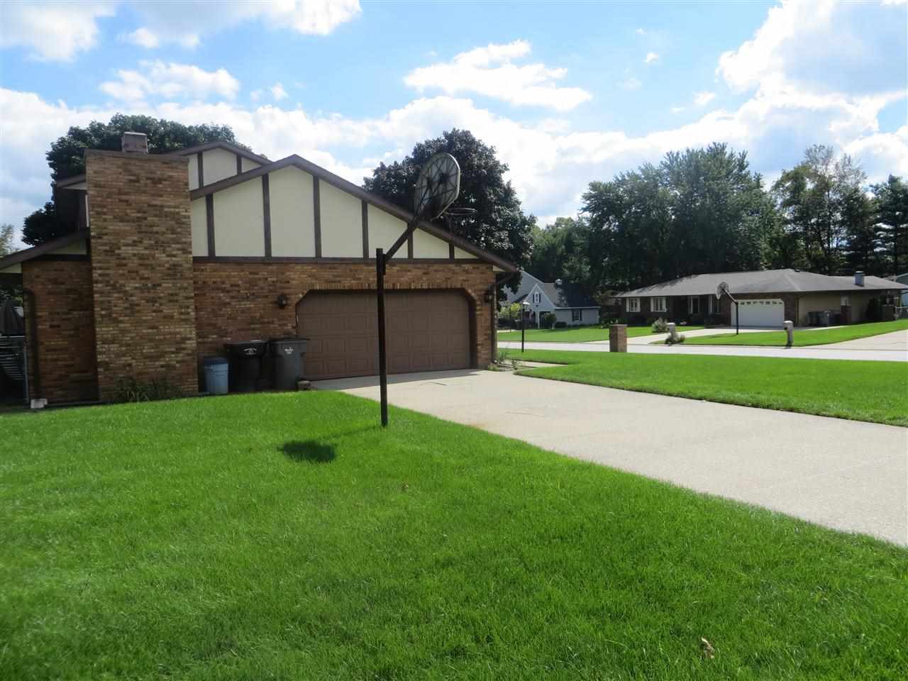 21937 Sandybrook Dr, South Bend, IN 46628 photo 30