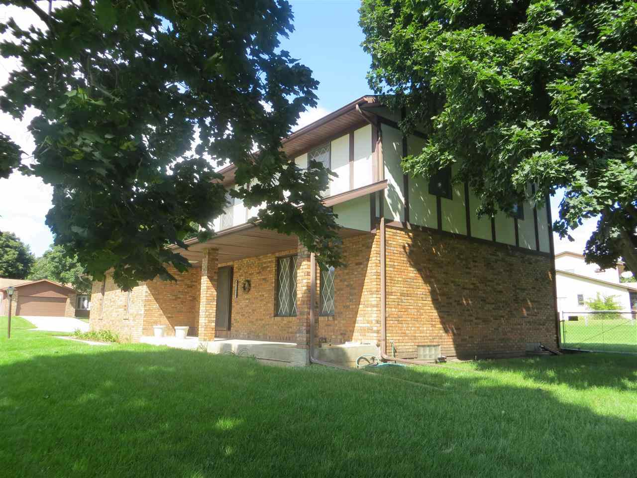 21937 Sandybrook Dr, South Bend, IN 46628 photo 4