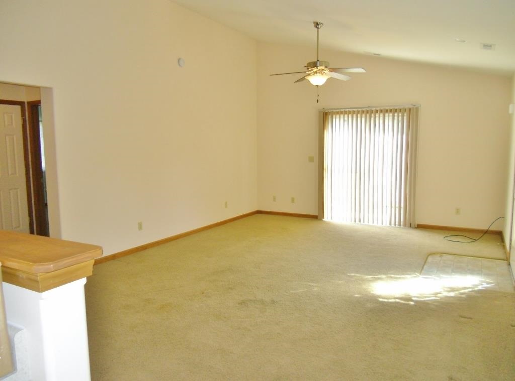 399 Haley Dr, Kendallville, IN 46755 photo 5
