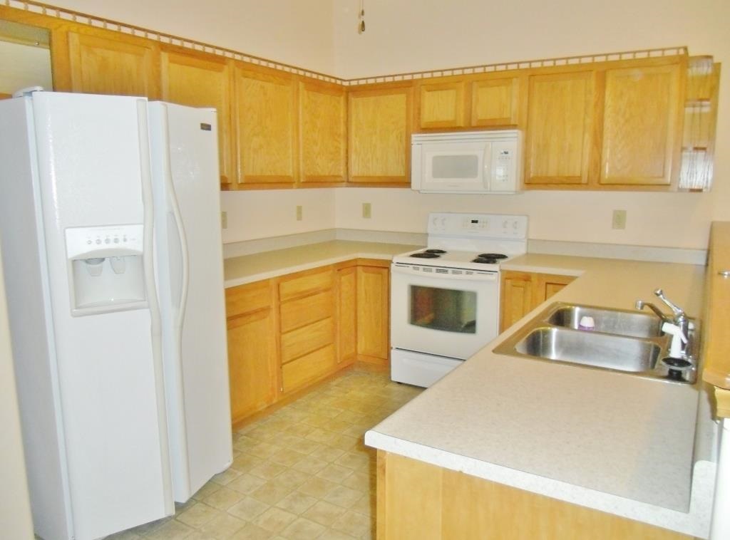 399 Haley Dr, Kendallville, IN 46755 photo 6