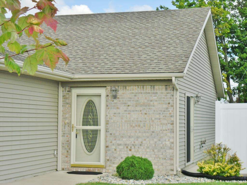 399 Haley Dr, Kendallville, IN 46755 photo 2