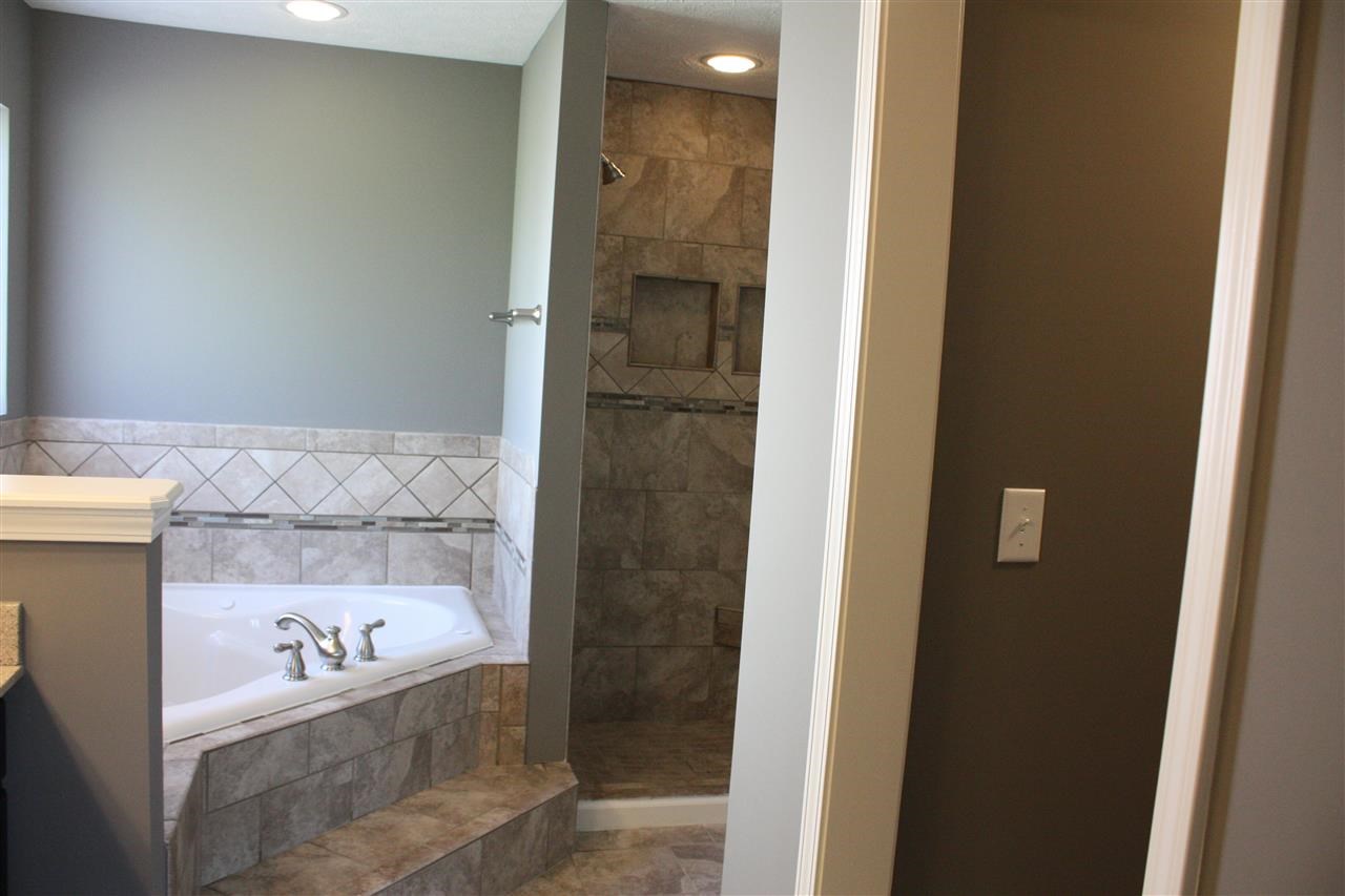 3171 Crooked Stick Dr, Kokomo, IN 46902 photo 9